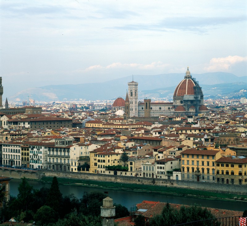 Florence, Italy
Original: Neg. Film , 6x6cm
Scan: Imacon 6900x6300 pix.

